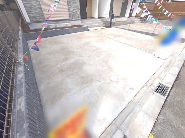 ◎カースペース:A号棟(2/17撮影)
カースペースは2台分!セカンドカーや、ご来客用としてもう1台分あると嬉しいですね!