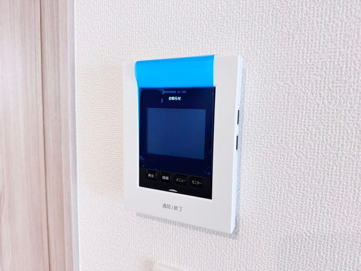 ◎モニター付きインターフォン:A号棟(1/30撮影)
モニター付きなので知らない人が来た場合には、直接顔を会わせなくてもインターホン越しに話をすることもできるので安心です。