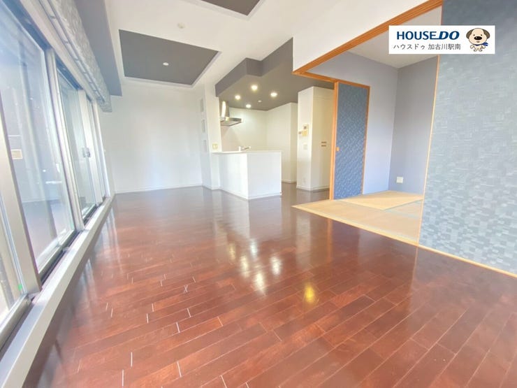 家族が自然と集まる、心の中心、笑顔があつまる、あたたかい場所。ただいま、が聞こえるリビング