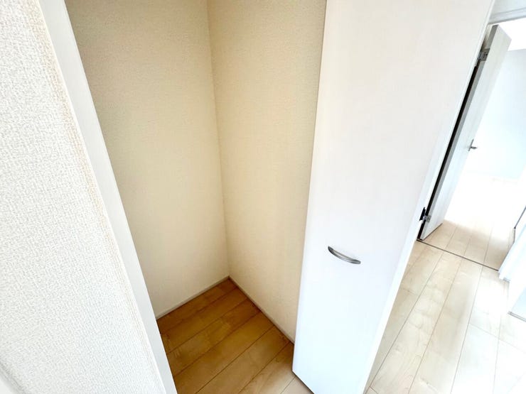 2階ホール収納
