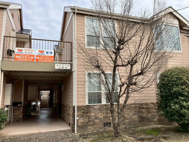 風通しが良さそうな2階の共用通路!気持ち良くお部屋に入れますね。