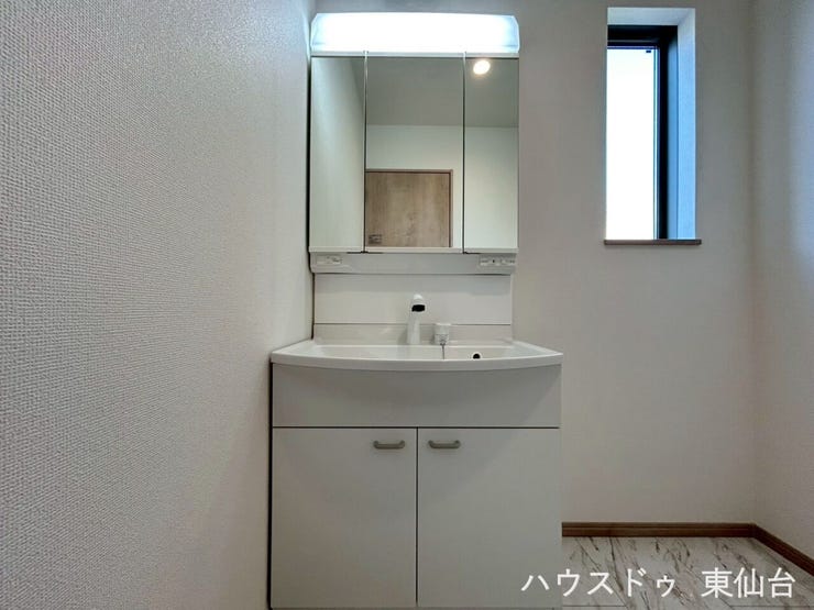 洗髪洗面化粧台は清潔感と収納を兼ね備えたデザイン!