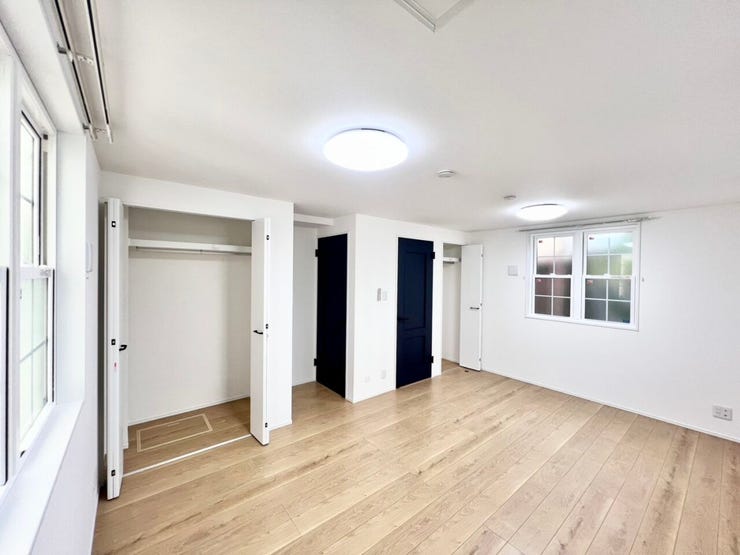 《4.6帖》+《5.1帖》ゆとりあるクローゼットで、荷物がスッキリ片付きます。家具配置がしやすく、多目的に使えるレイアウトです。