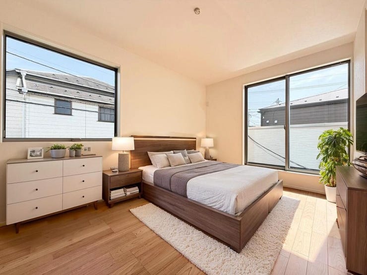 ◎洋室(3/1撮影)
主寝室は6.7帖!
南側には掃き出し窓があるのでお部屋に日差しがたっぷり入ります♪
※家具はCGになります。