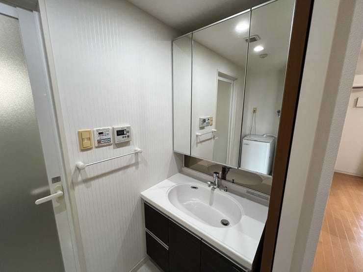 シンプルで使いやすい洗面スペース。