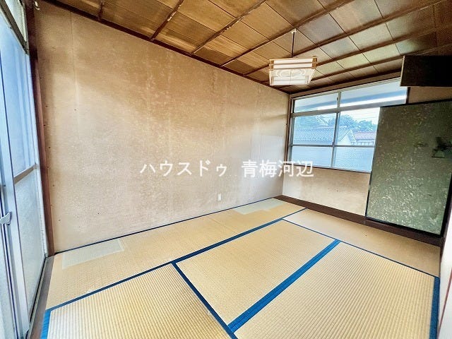 和室:畳があることでリラックスできますね。ゆっくりお茶を飲んだり、来客用のスペースとしても活用できます。