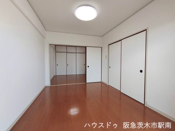 洋間6帖と洋間4.5帖