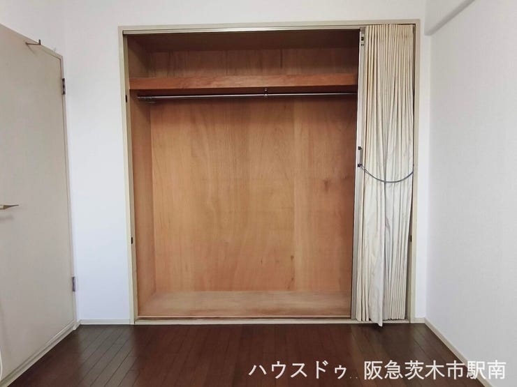 洋間 5.4帖 クローゼット