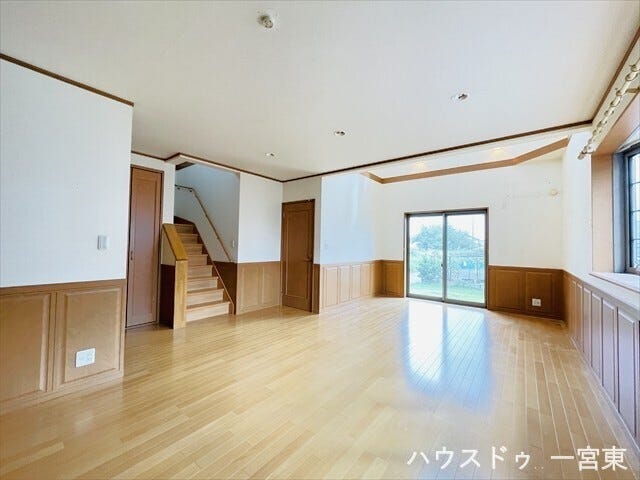 リビングイン階段を採用!家族が顔を合わす機会が増えるので、コミュニケーションが取りやすいですね。