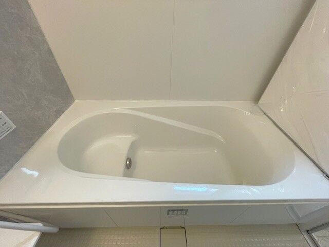 腰掛付き浴槽タイプ。
半身浴も楽しむことができます。