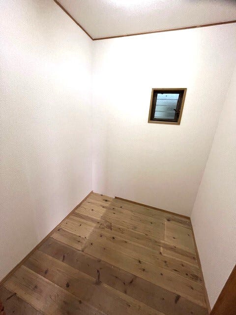 納戸スペース有!
収納量豊富な使い勝手良好な収納空間です!