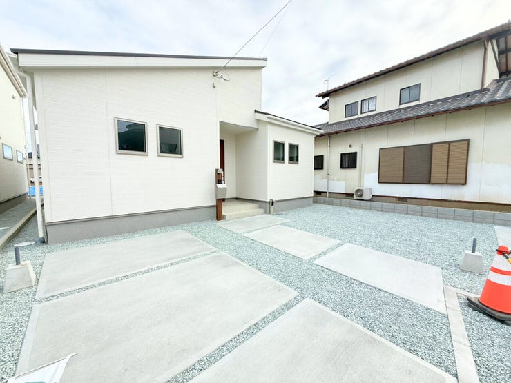 これからマイホームになるかもしれないお家。そう思うとなんだかワクワクしませんか?「このお家のココが素敵!」「ここに住んだらこういう風にしたいな!」たくさんイメージしながら楽しくご内覧ください♪