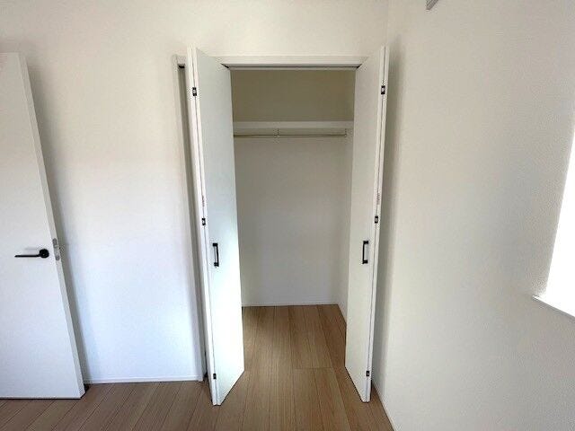 2階 洋室(6帖)収納スペース