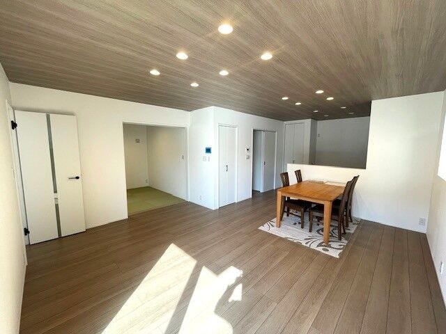 リビングとつながる和室(4.5帖)
扉を開ければ広々空間として、閉めれば個室としても使える柔軟な間取りです。