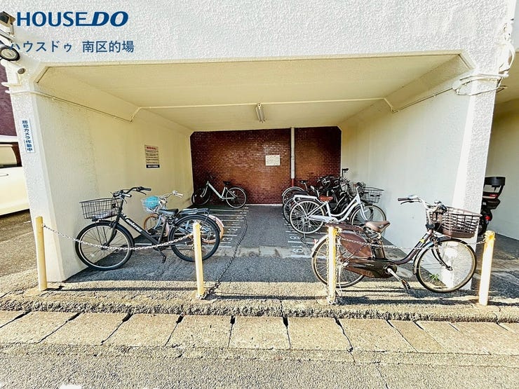 屋根付き駐輪場