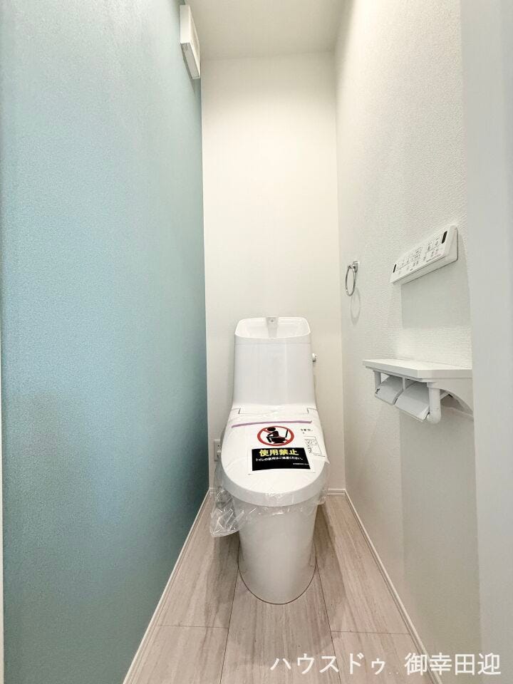 ■□■安らぎのひとときを提供する場所■□■
清潔さと静けさを両立した空間。心落ち着くひとときを過ごせる、プライベートなレストルームです。