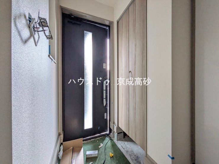 お家に出会う人々を出迎える玄関だからこそ、広々清潔感あふれる空間にしたいですね!