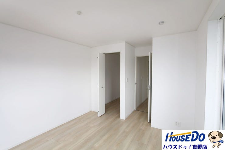 2階洋室7帖。バルコニー・WIC付き。