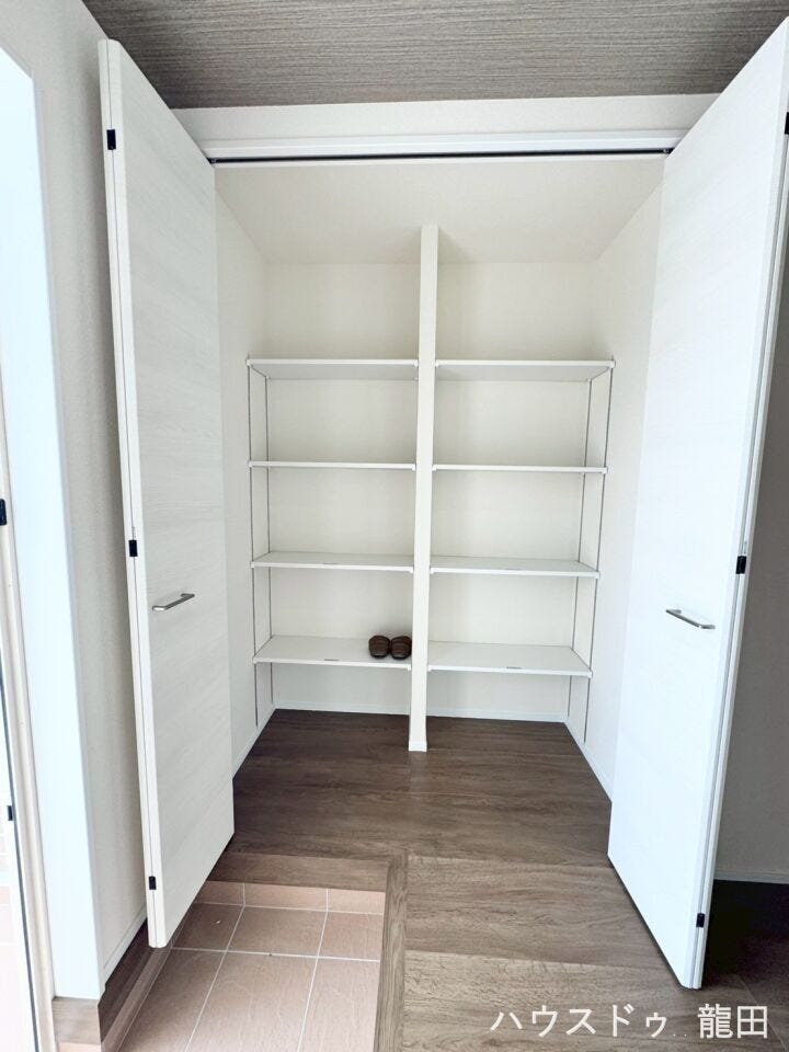 ■□■シューズインクローク■□■