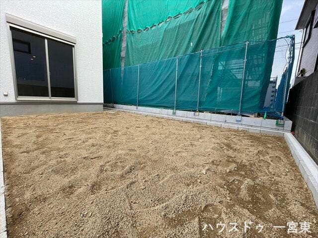 ガーデニングや、お子さまの外遊びにも嬉しいスペース。植栽や屋外インテリアで飾ったり、DIYをして自分たちだけの空間を作るのも楽しいですね♪