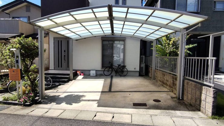 カーポート2台分