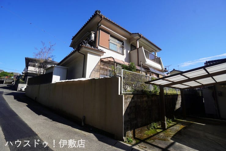 【外観写真】
「他社で住宅ローンに落ちてしまった」「車のローンが残っている」など、住宅ローンでお困りの方はぜひ一度弊社までご相談ください。