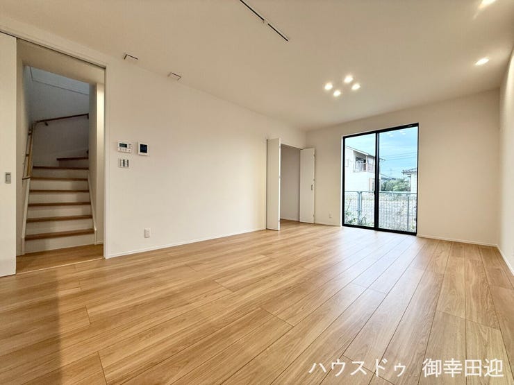 ■□■安らぎのひとときを提供する場所■□■清潔さと静けさを両立した空間。心落ち着くひとときを過ごせる、プライベートなレストルームです。