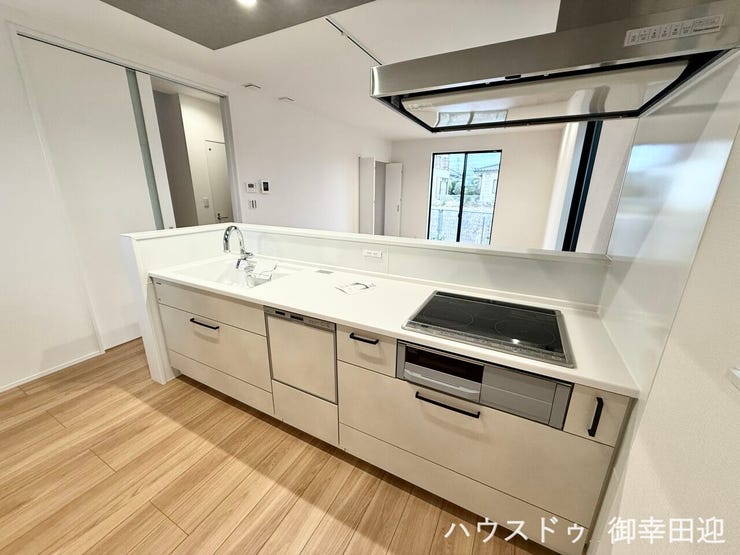 ■□■家族の「美味しい」が集まる、喜びを生み出す舞台■□■高い機能性と美しいデザインを両立。料理する人も、待つ人も、笑顔になれる場所です。