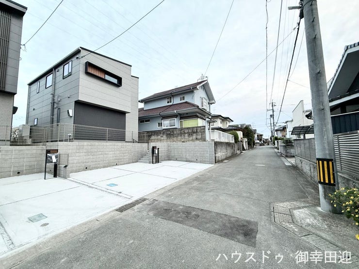 ■□■理想を叶える、新しい暮らしの舞台■□■高いデザイン性と機能性を兼ね備えた住まい。ここで、家族の新しい物語が始まります。