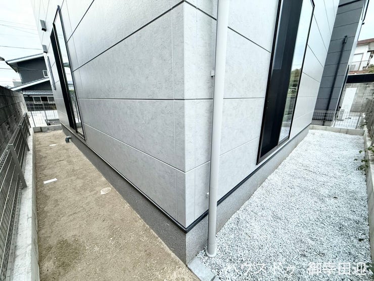 ■□■遊びと安らぎの多目的空間■□■暮らしを彩るスペース。ちょっとした物置にも使えます。