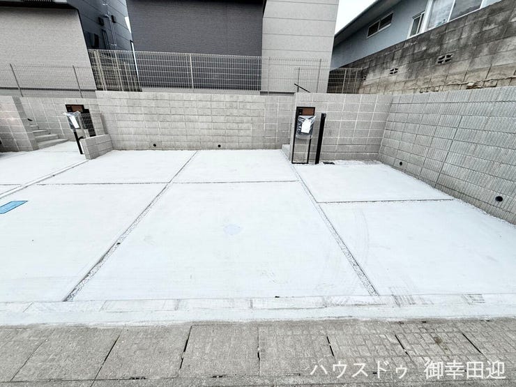 ■□■駐車スペース■□■私たちの生活には欠かせない車やバイクを駐車できるスペースです♪