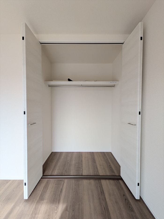 全居室収納あり!
荷物が多くても困りません。