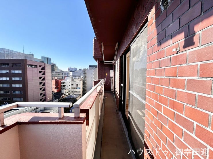 ■□■空の下の開放的な特等席■□■日光浴や読書、外の空気を感じながらリフレッシュ。暮らしを豊かにする、もう一つの心地よい空間です