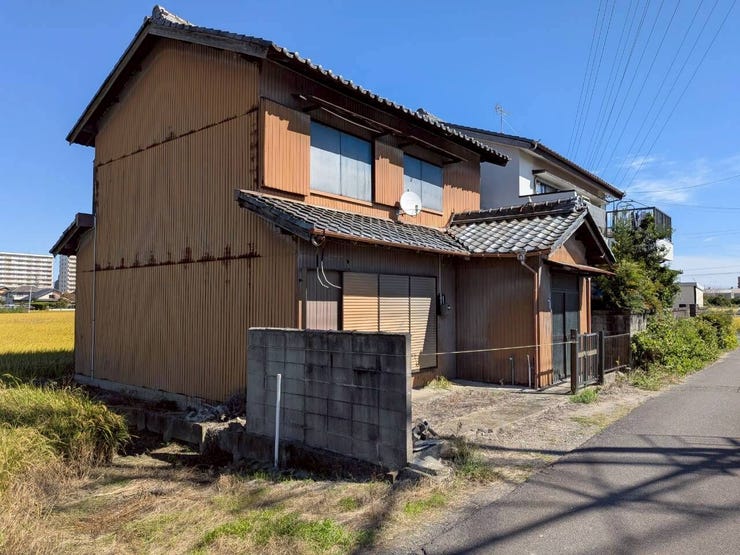 【外観】
現地(2025年10月)撮影
◆名鉄名古屋本線 奥田駅 徒歩約7分
◆整形地