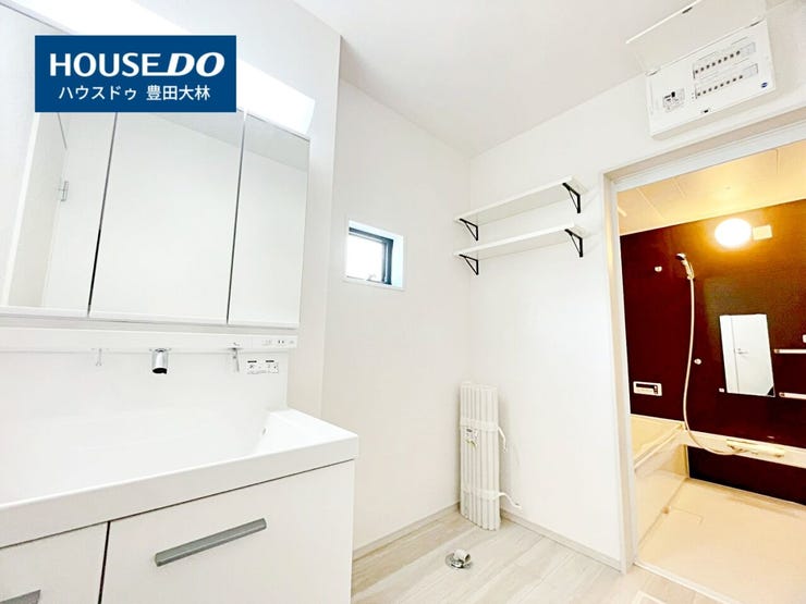 *市木小学校・高橋中学校*
見るだけ聞くだけOK!【お気軽に資料請求!不動産のことならなんでも/ハウスドゥ豊田大林】