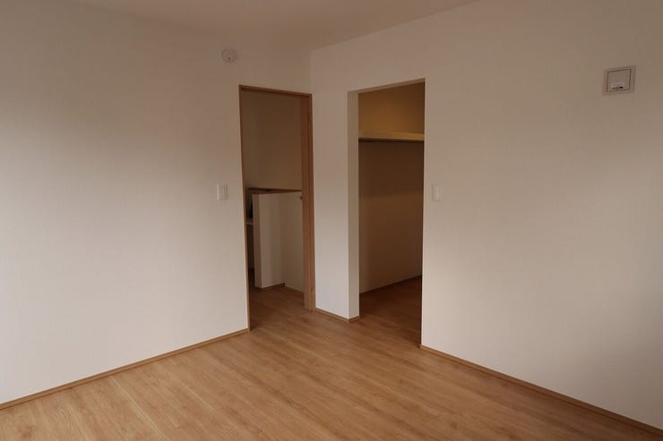 【2階☆洋室7帖】