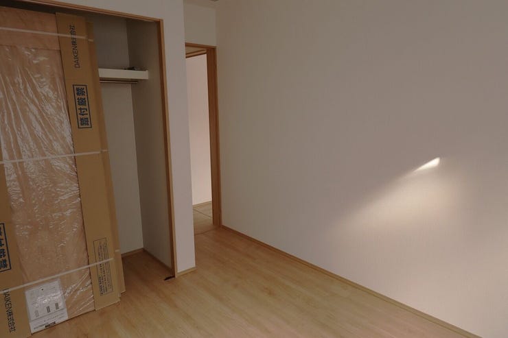 【2階☆洋室5.2帖】