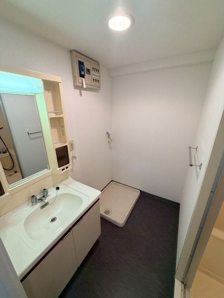 洗面ボウルを広く使え、朝の準備や掃除がしやすいです♪