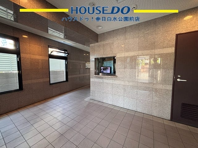 \充実の周辺環境♪/
三宅小学校 徒歩7分♪