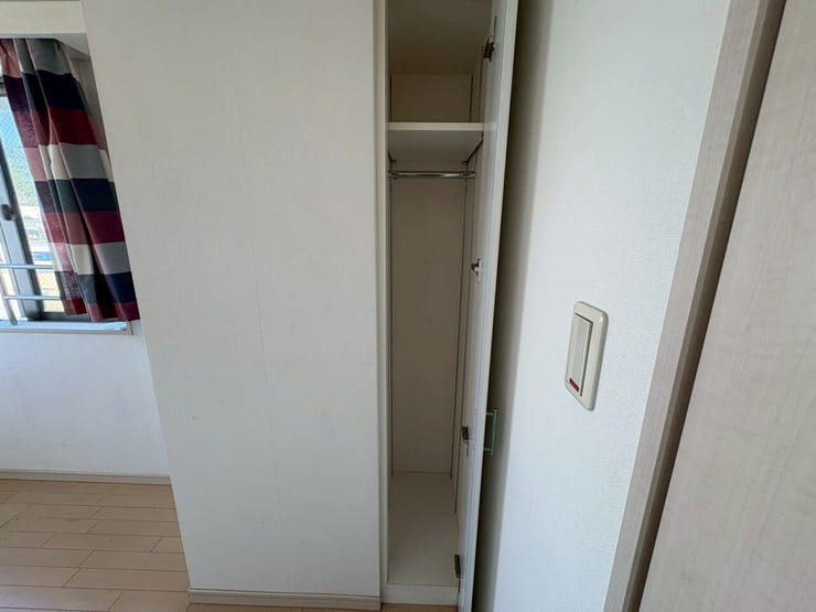 冬物コートなどを収納できます♪