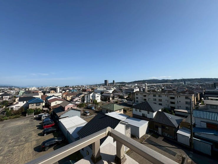 バルコニーからの南東向きの眺望!