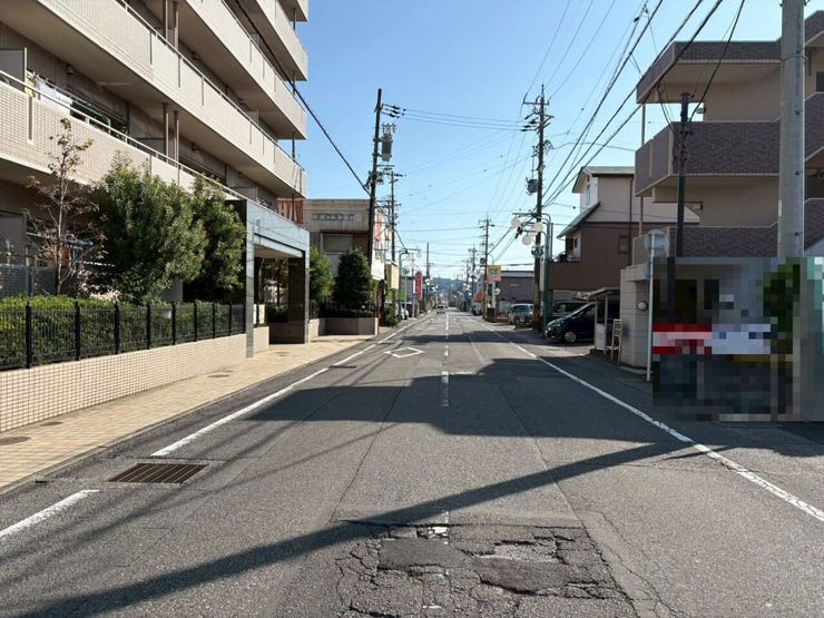 東部団地入口から入っての道路になります!