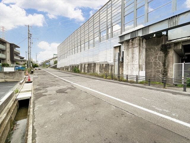 ・大高南小学校まで徒歩13分(約1000m)
・大高中学校まで徒歩11分(約860m)