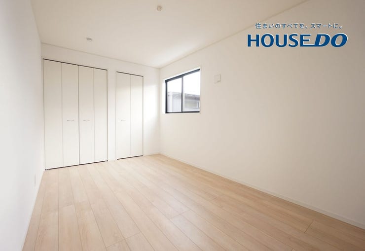 2階には約8帖、約6.5帖、約6帖の洋室がございます。家具やレイアウトでお好みの空間を創り上げられます♪