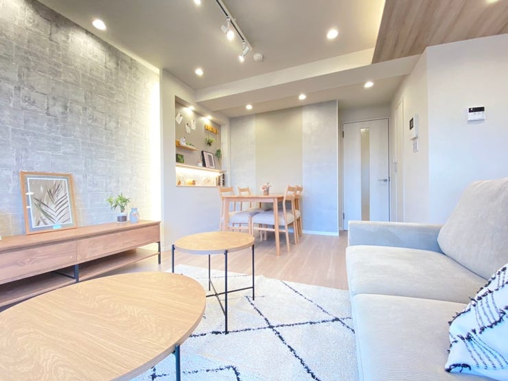 随所にあるアクセントクロスがオシャレな空間を演出