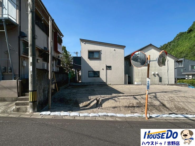 左:2号棟
2026年3月完成予定
撮影日:2025年10月10日