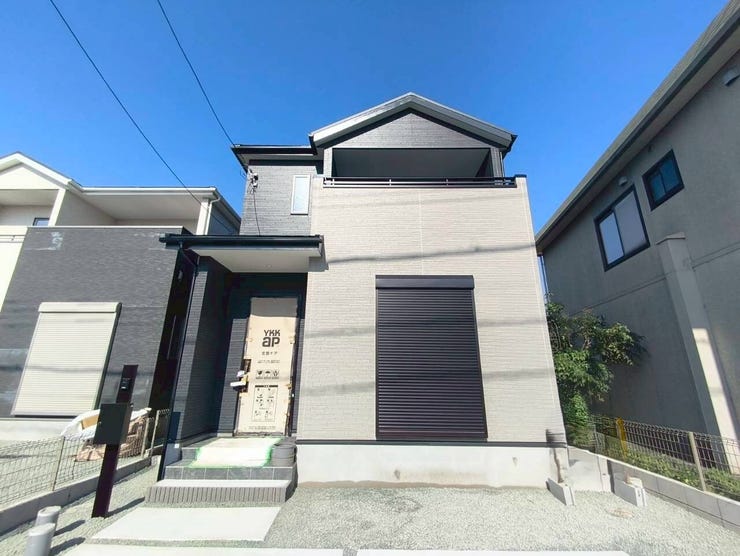 【外観】
シンプルさに際立つデザイン性の外観です