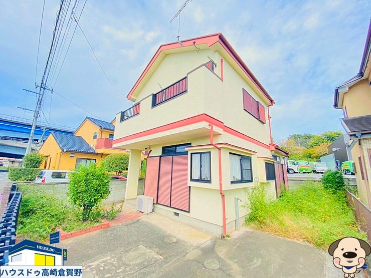 【外観】
落ち着いた街並みに映える、温かみのある外観♪