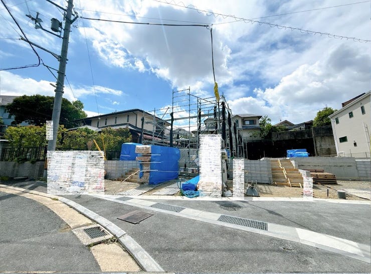 静かで落ち着いた閑静な住宅地です。
子育て世代の生活環境としても最適です◎