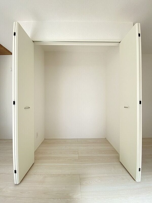 パントリーがあることで、たくさんの食材や飲み物をストックすることも可能!